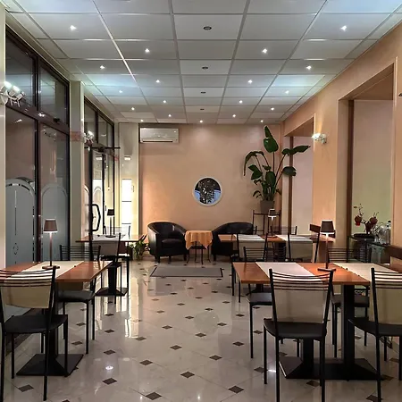阿伏伽德罗酒店 酒店 2*